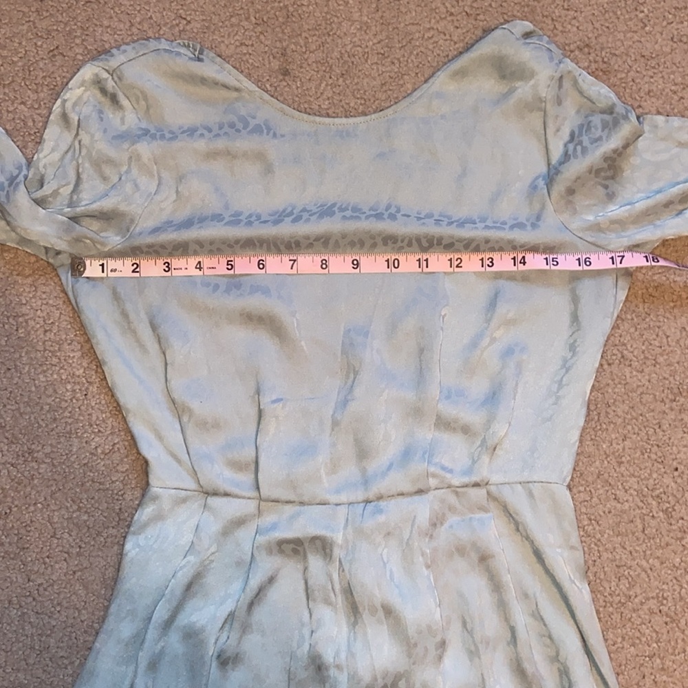 Topshop Satin Animal Playsuit/Romper w/long sleeves and scooped neckline Size 4 - Picture 11 of 13
